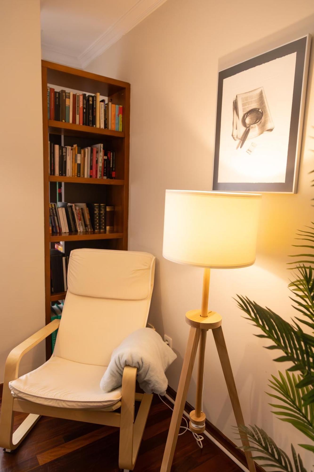 Apartamento Completo, Amplio, Muy Iluminado Y Con Plaza De Garaje Incluida. 格罗韦 外观 照片