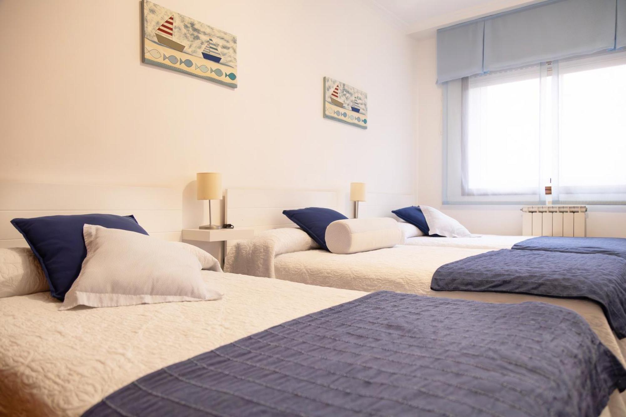 Apartamento Completo, Amplio, Muy Iluminado Y Con Plaza De Garaje Incluida. 格罗韦 外观 照片